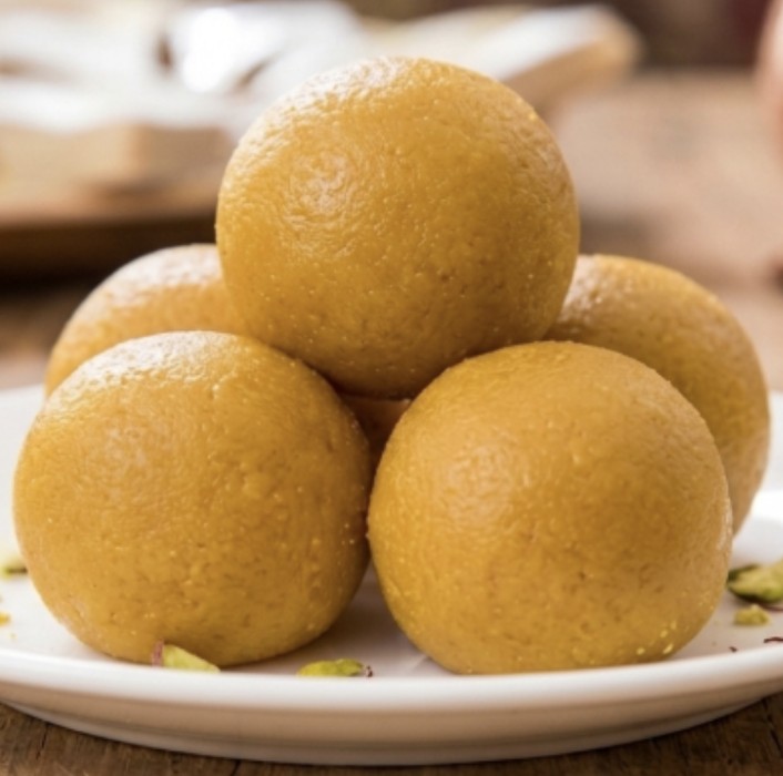 Besan laddu